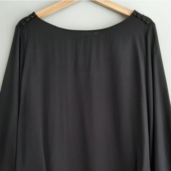 GAP Button-Shoulder Boatneck Top Light Flowy High Low Hem Blouse Black Sz L - Picture 4 of 14